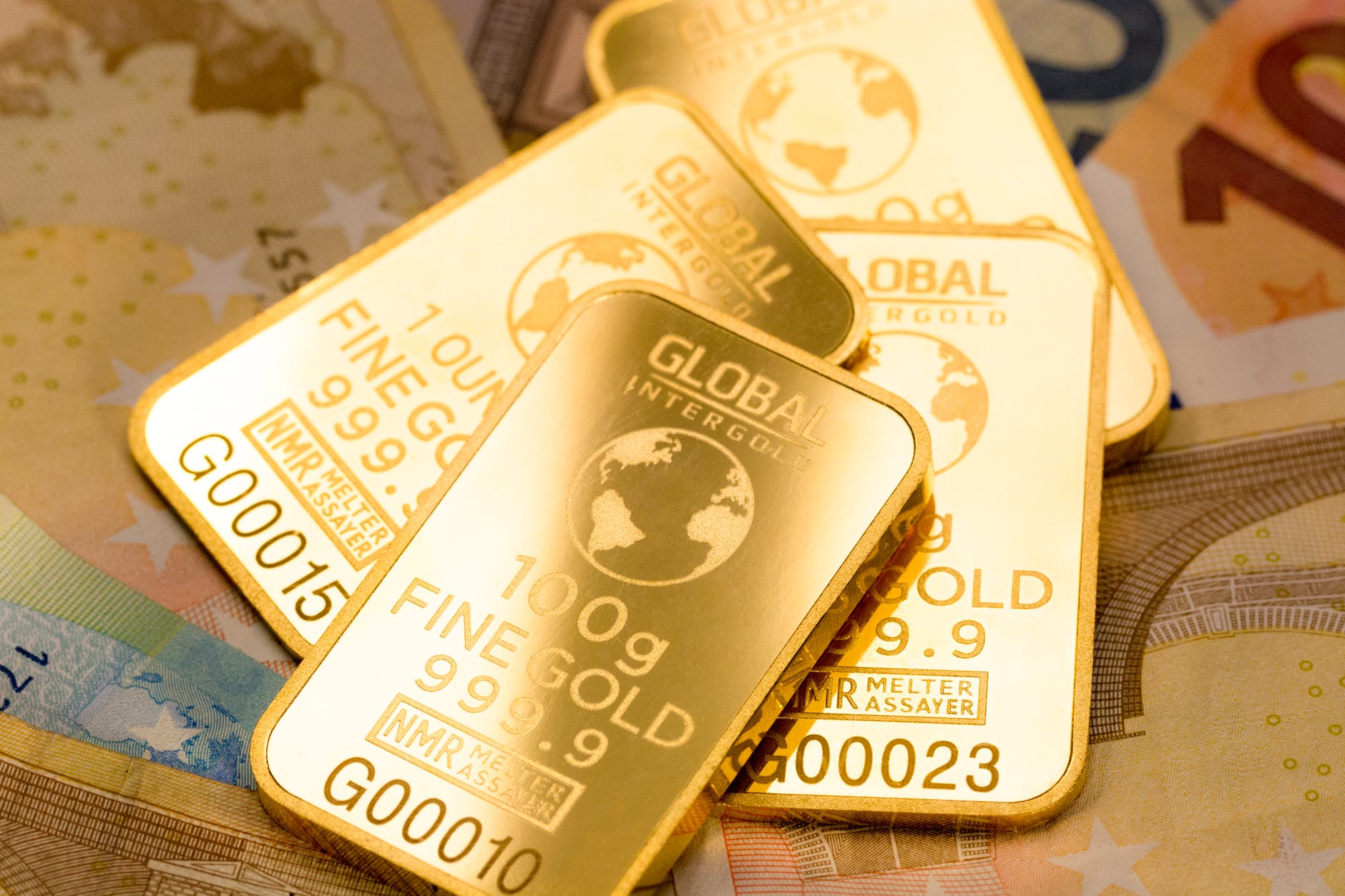 Consumer Alert: 5 Reasons Why Gold Bars And Gold Coins Are Ideal Gifting Options