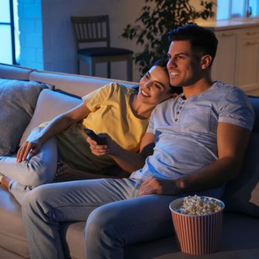 Tips To Create the Perfect Movie Date at Home