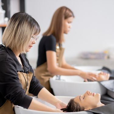 Salon Management: The Advantages of Upselling