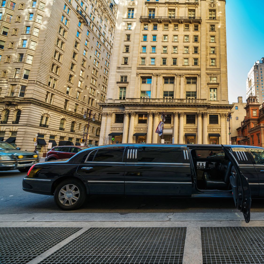 Reasons To Choose a Limousine for a Business Trip