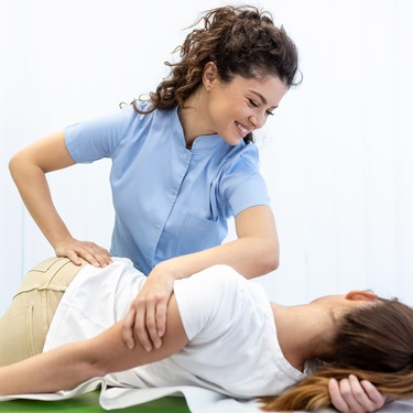 4 Reasons To Seek Regular Chiropractic Care