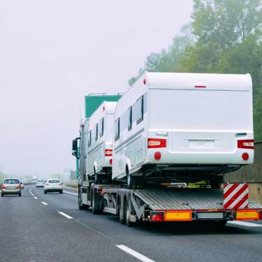 4 Reasons To Hire an RV Transport Service