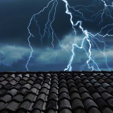 6 Ways the Weather Can Affect Your Roof’s Longevity