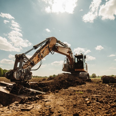 How Mud and Debris Damage Worksite Machines