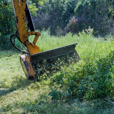 What Makes Roadside Maintenance Costs Add Up So Fast