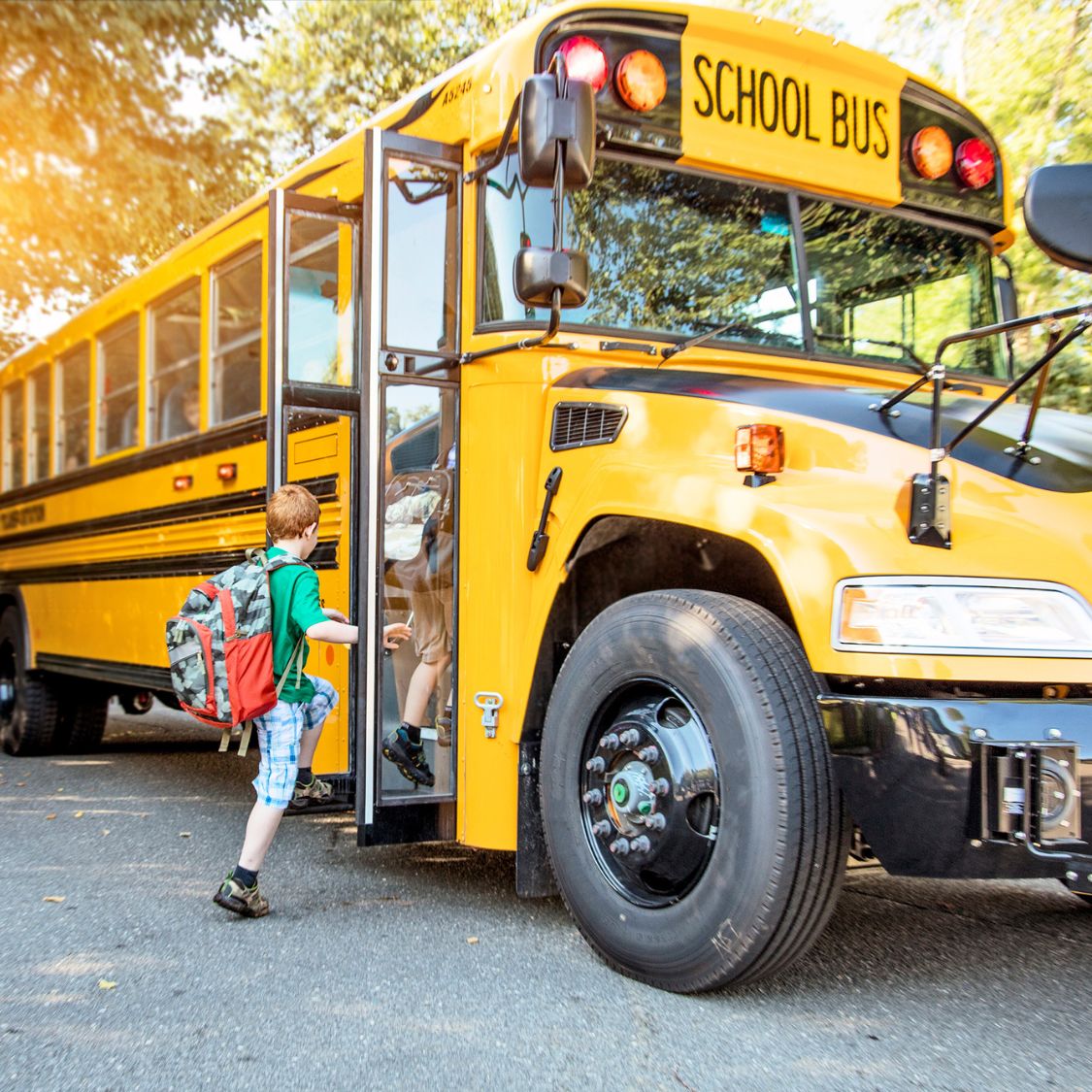 Why Kids Should Ride in a School Bus in 2022