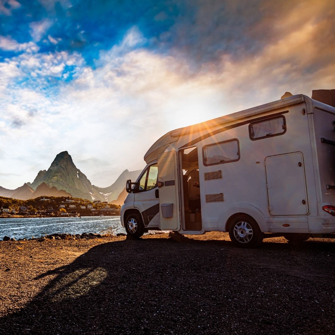 Essential Tips for Planning Your First RV Getaway