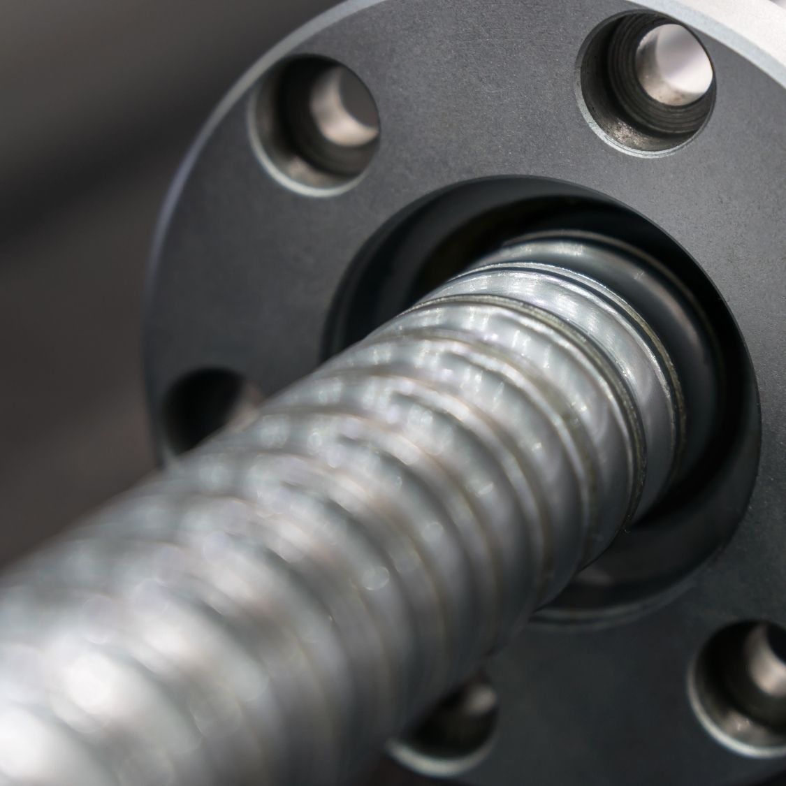 Signs Your Ball Screws Are Experiencing Problems